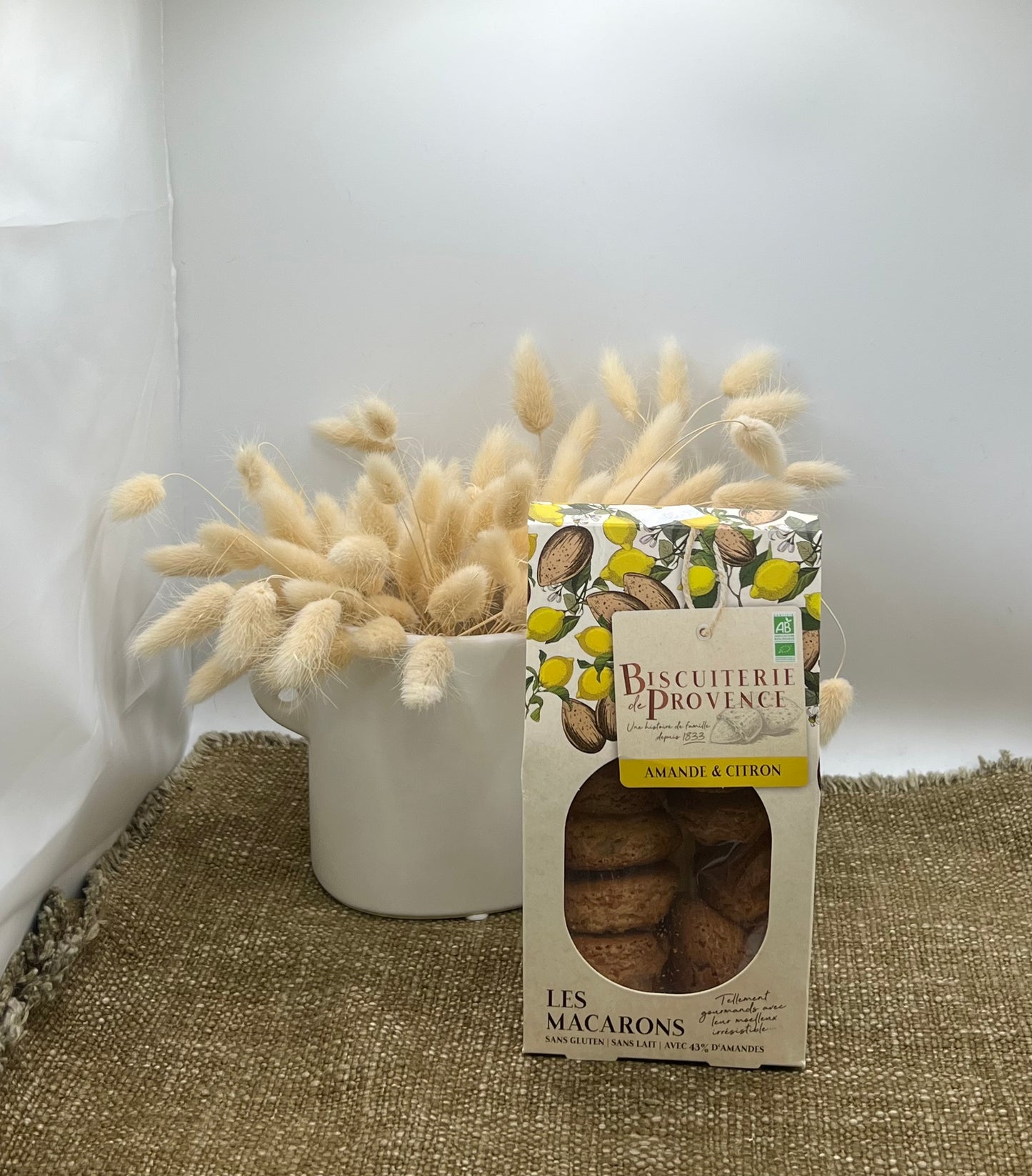 Macarons  « Amande & Citron » Biscuiterie de Provence
