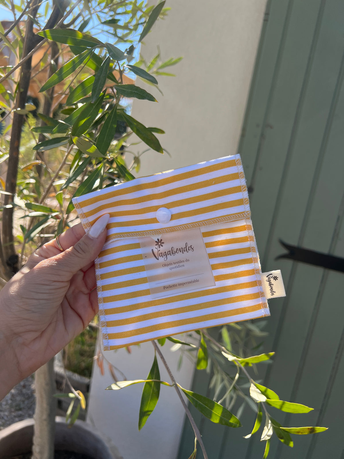 Pochette artisanale en tissu – Fabriquée en France