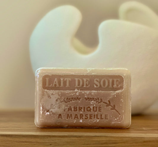 Savon de Marseille Artisanal – Lait de Soie – 125 g